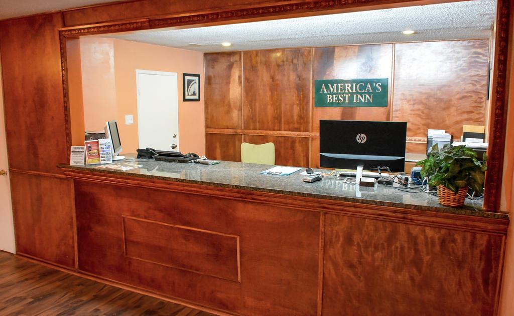 America'S Best Inn Montgomery Kültér fotó